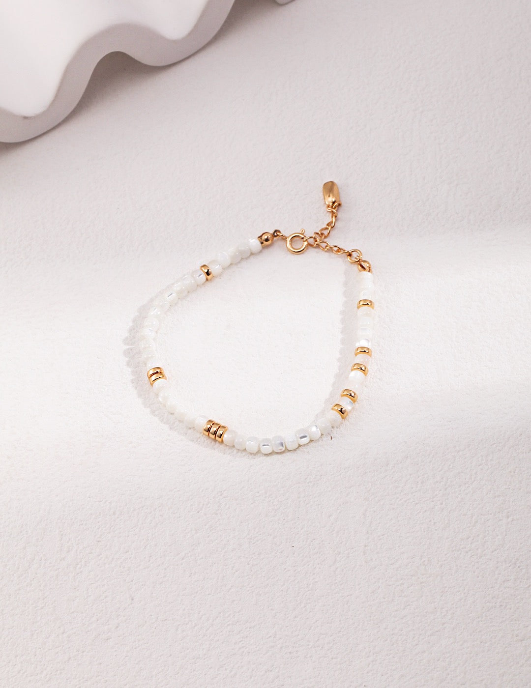 Dainty Shell Bead Bracelet – S925 Silver & Natural Silver Shell with Gold Accents