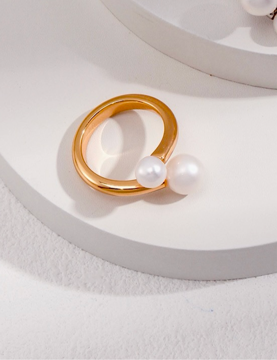Luna Pearl Duo Ring