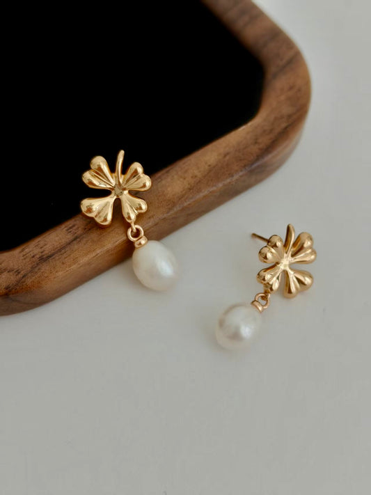 Vintage Clover Pearl Drop Earrings – S925 Silver with Natural Freshwater Pearls