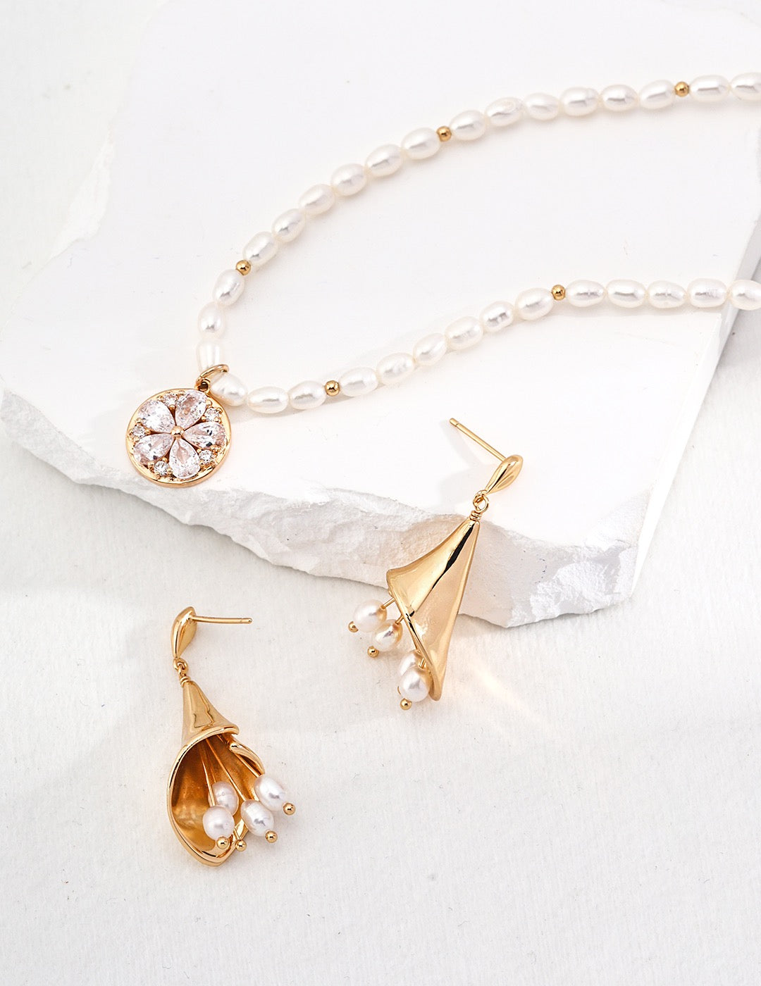 Diamond Petal Pearl Necklace