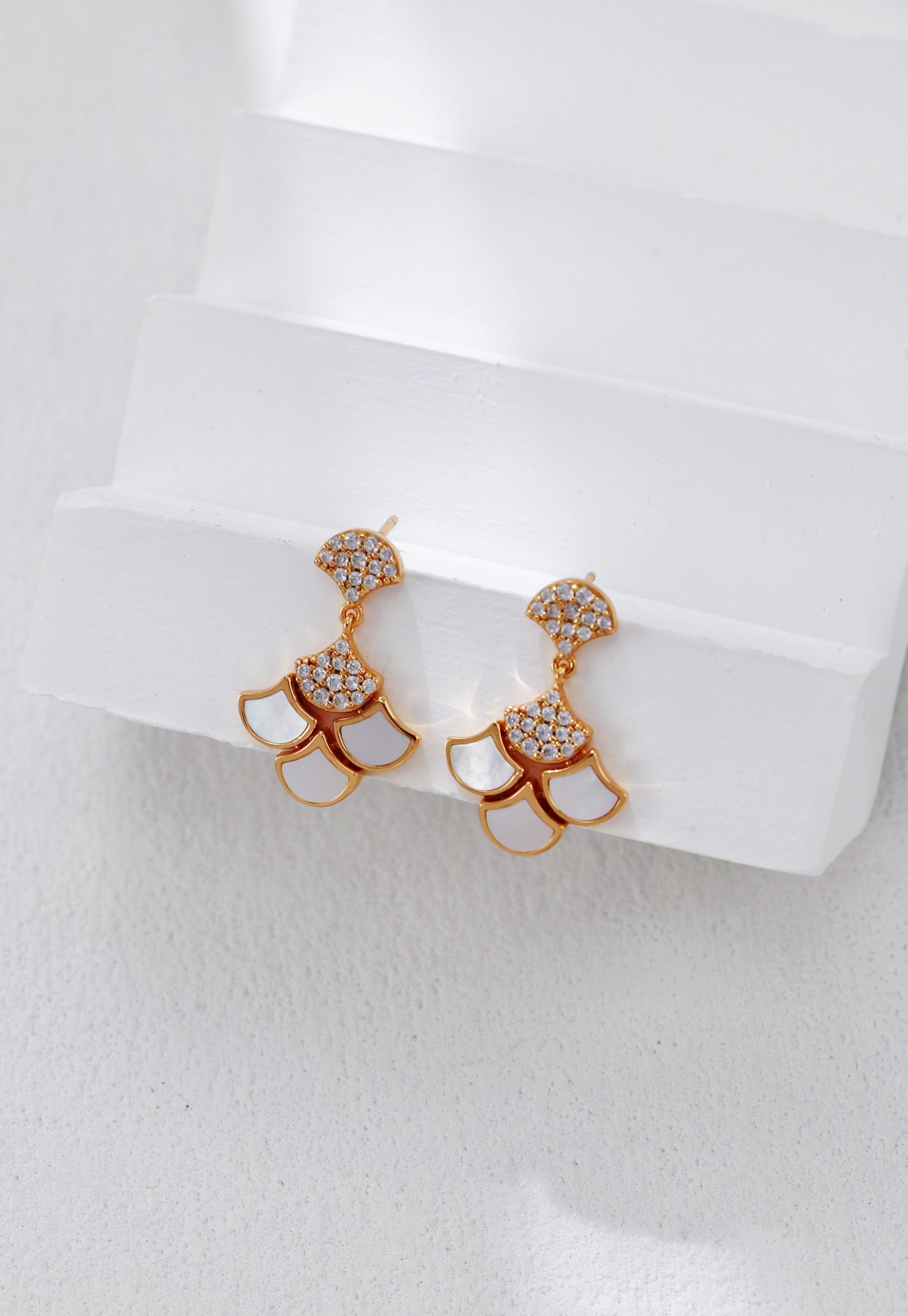 S925 Silver White Shell & Zircon Earrings