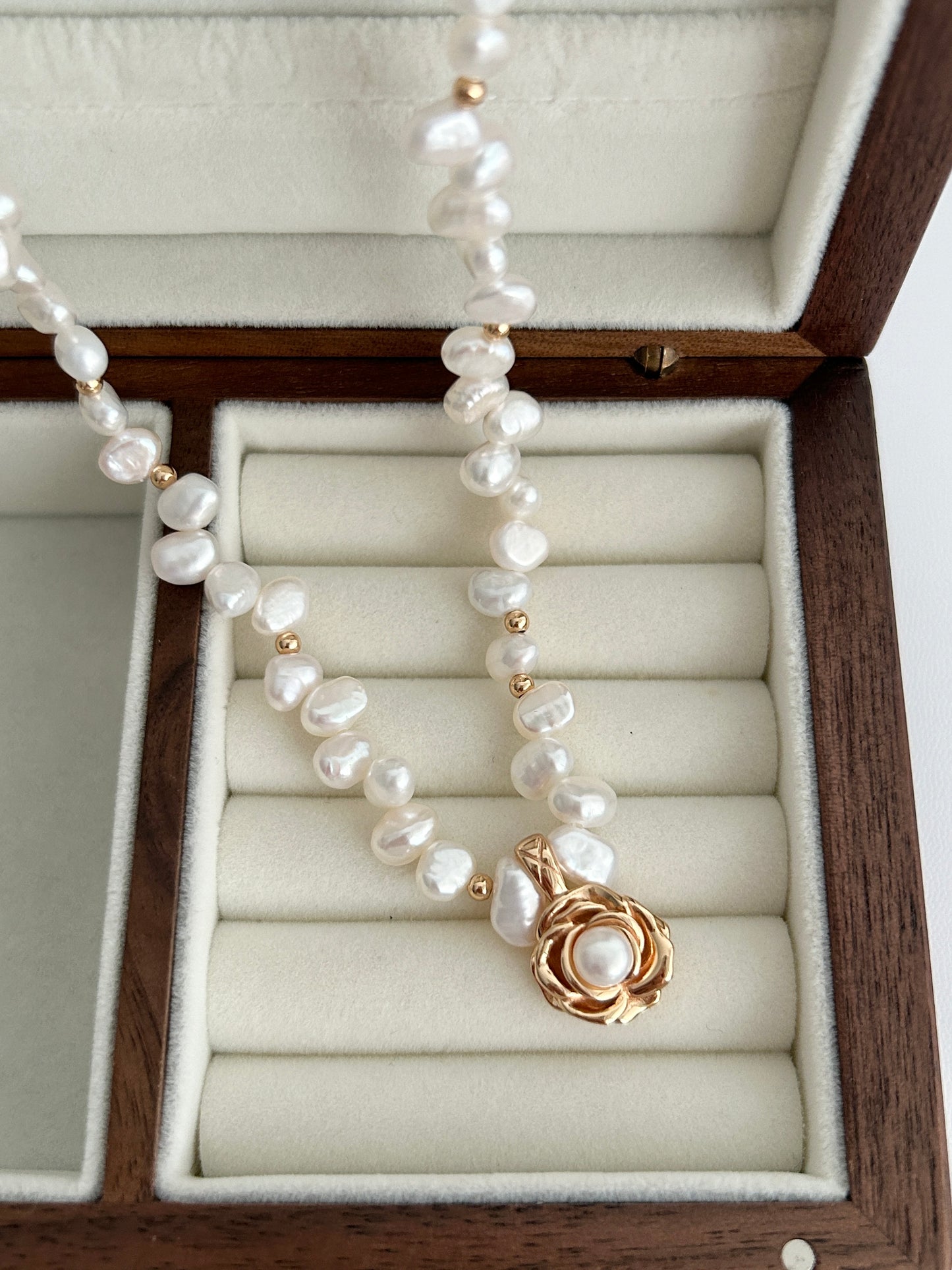 Baroque Pearl Necklace