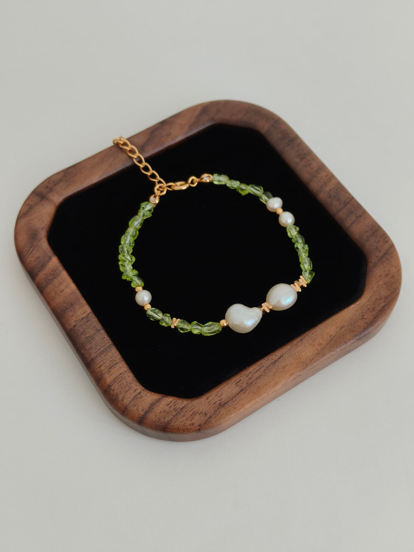 Peridot & Pearl Harmony Set – S925 Sterling Silver Necklace and Bracelet