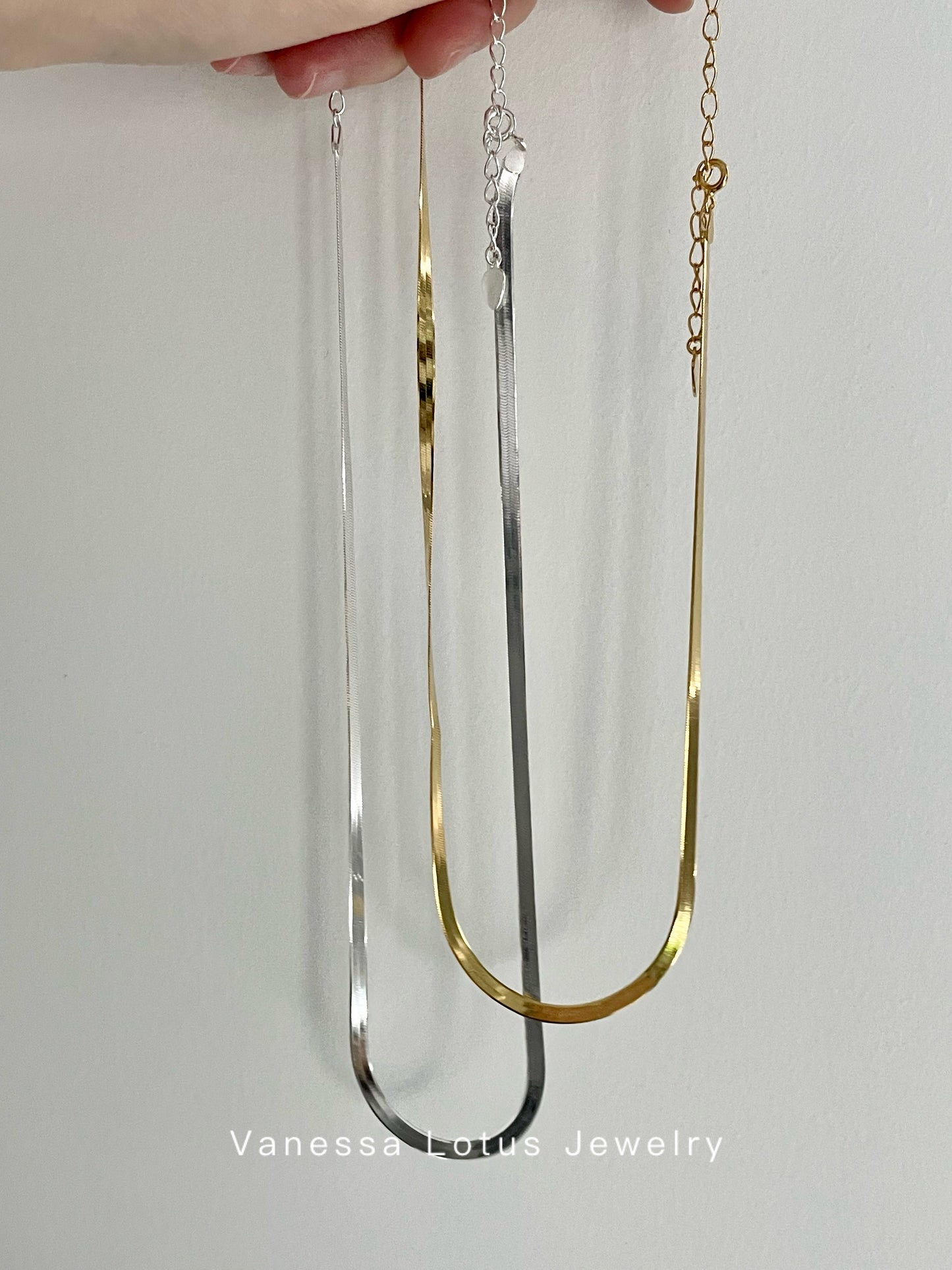 Snake chain necklace
