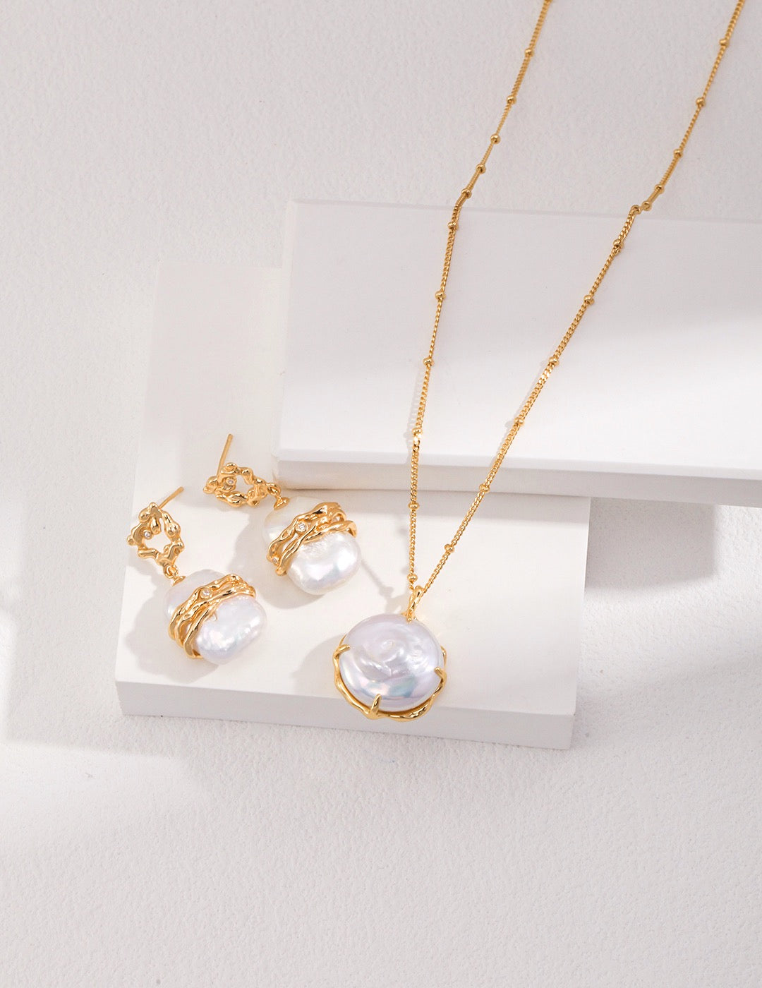 Tide Baroque Pearl Necklace