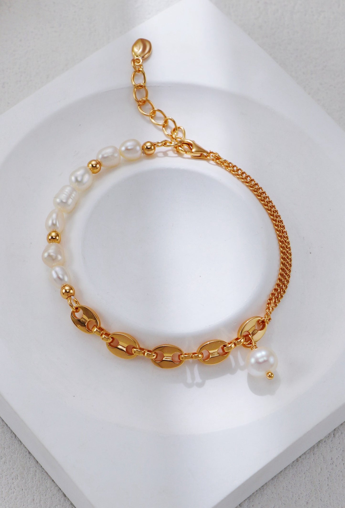 Linked Grace Pearl Jewelry Set – S925 Silver Necklace & Bracelet