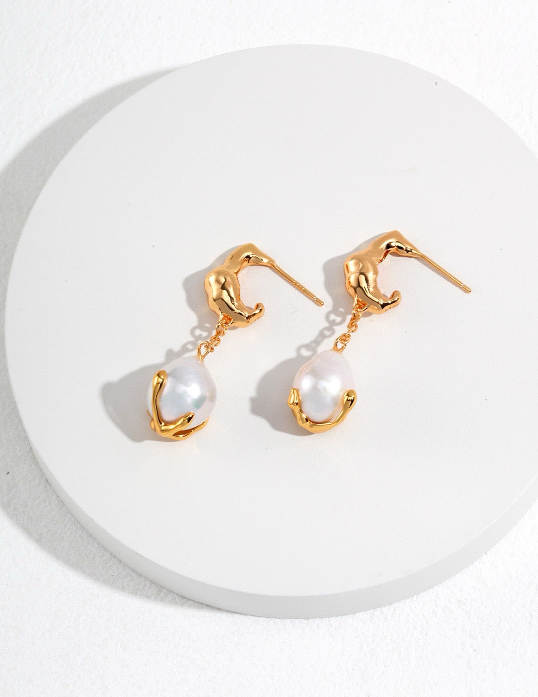 Full Moon Pearl Earrings