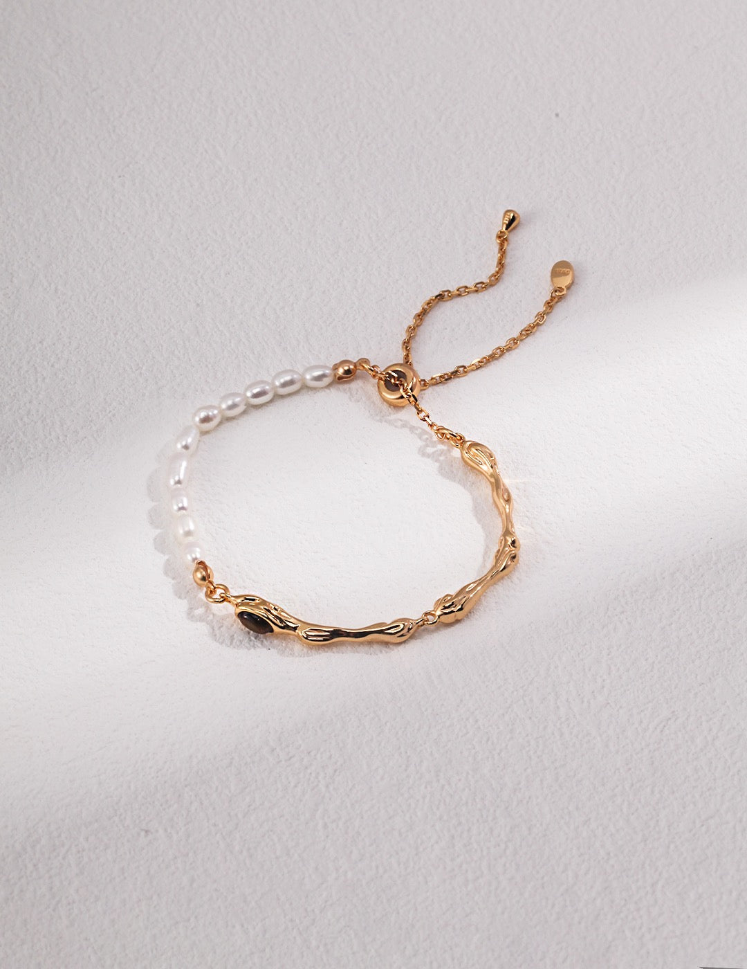 S925 Sterling Silver 
Tiger’s Eye Gemstone and Pearl Bracelet