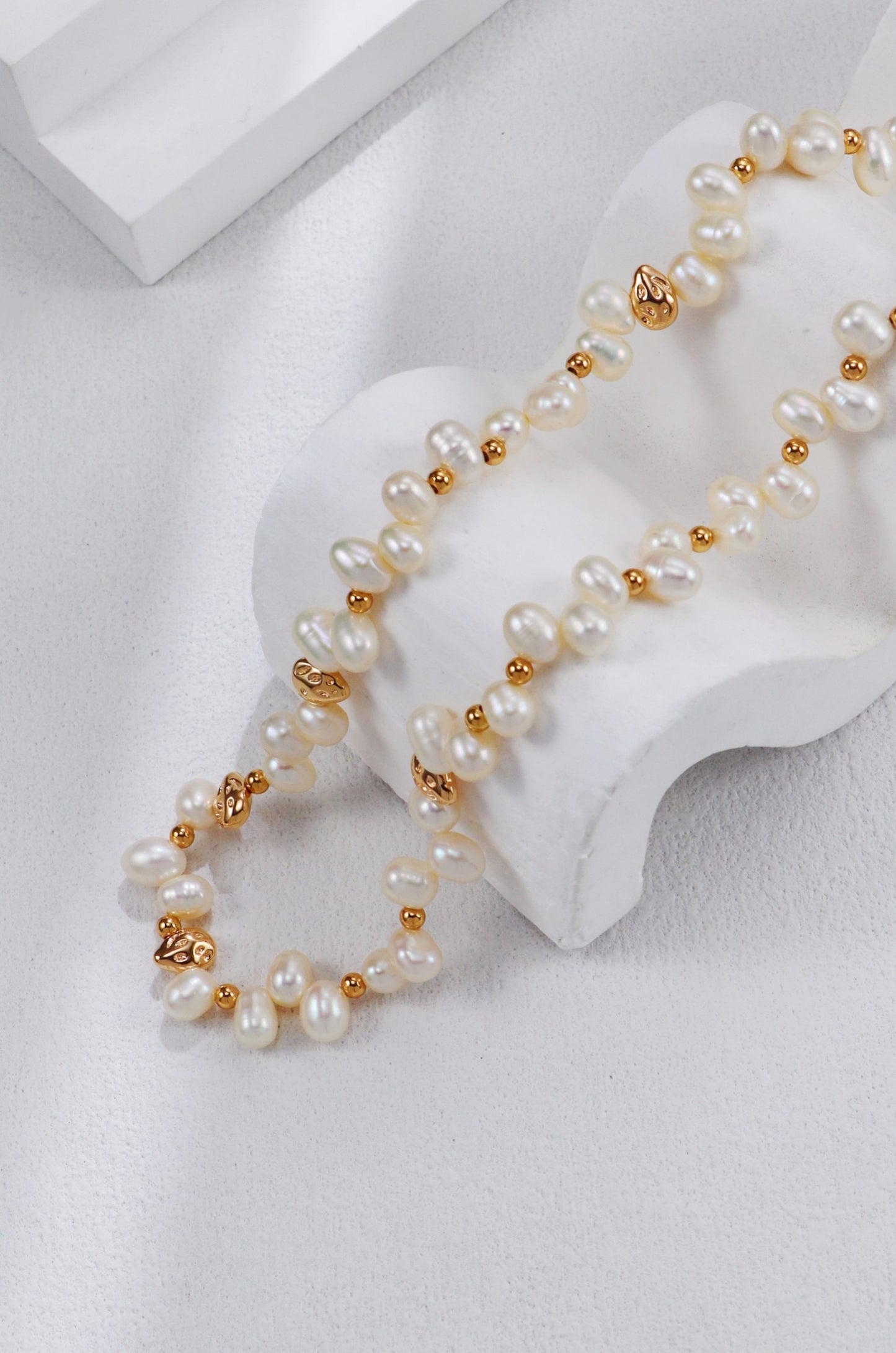 S925 Vintage Gold Pearl Necklace and Bracelet