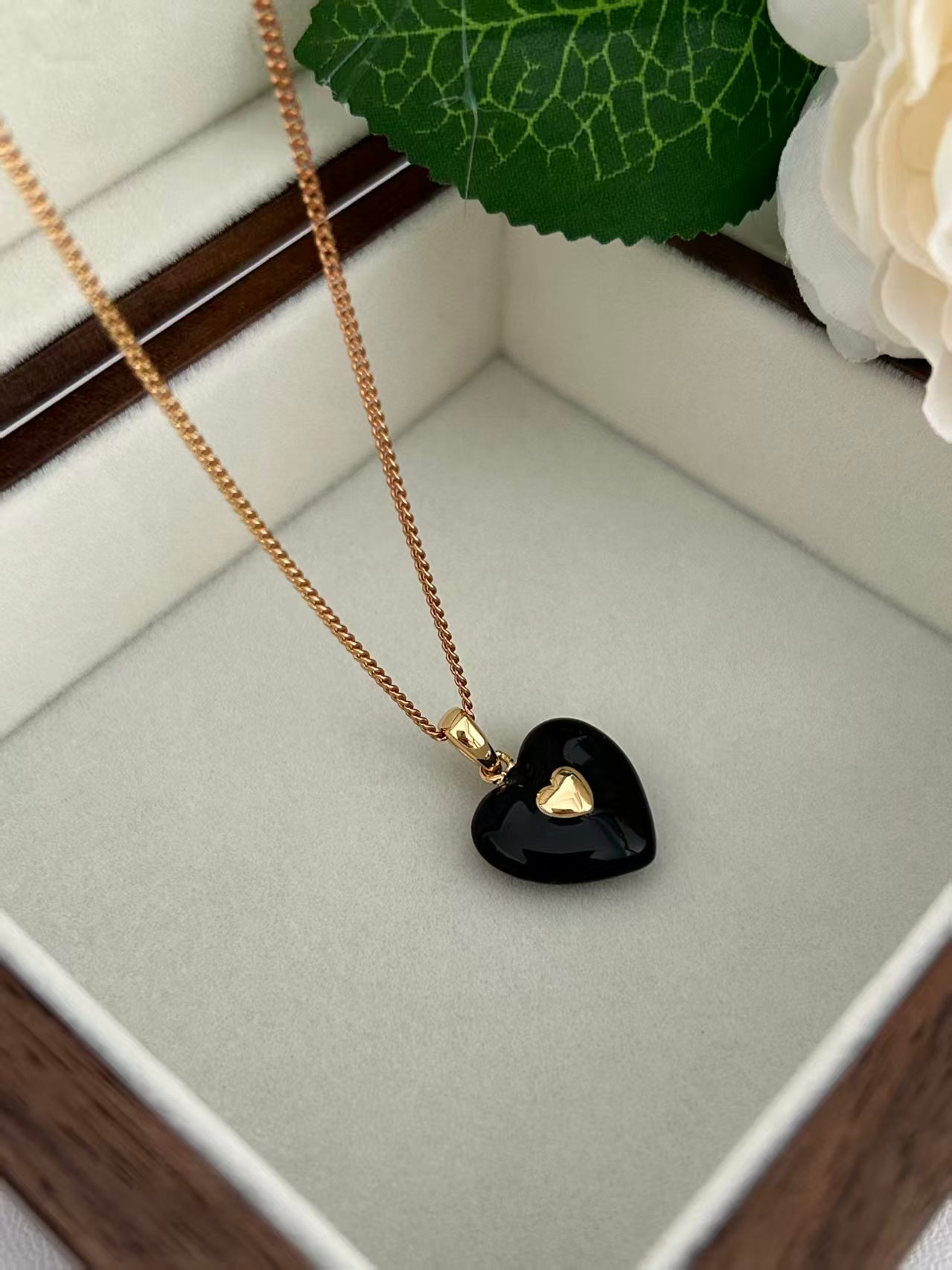 Black Heart Pendant Necklace