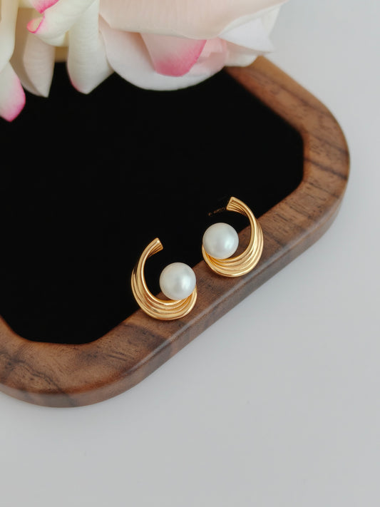 Moonlight Pearl Studs