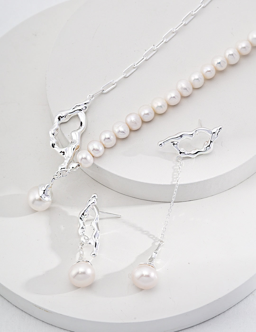 Snow Necklace and Earrings set