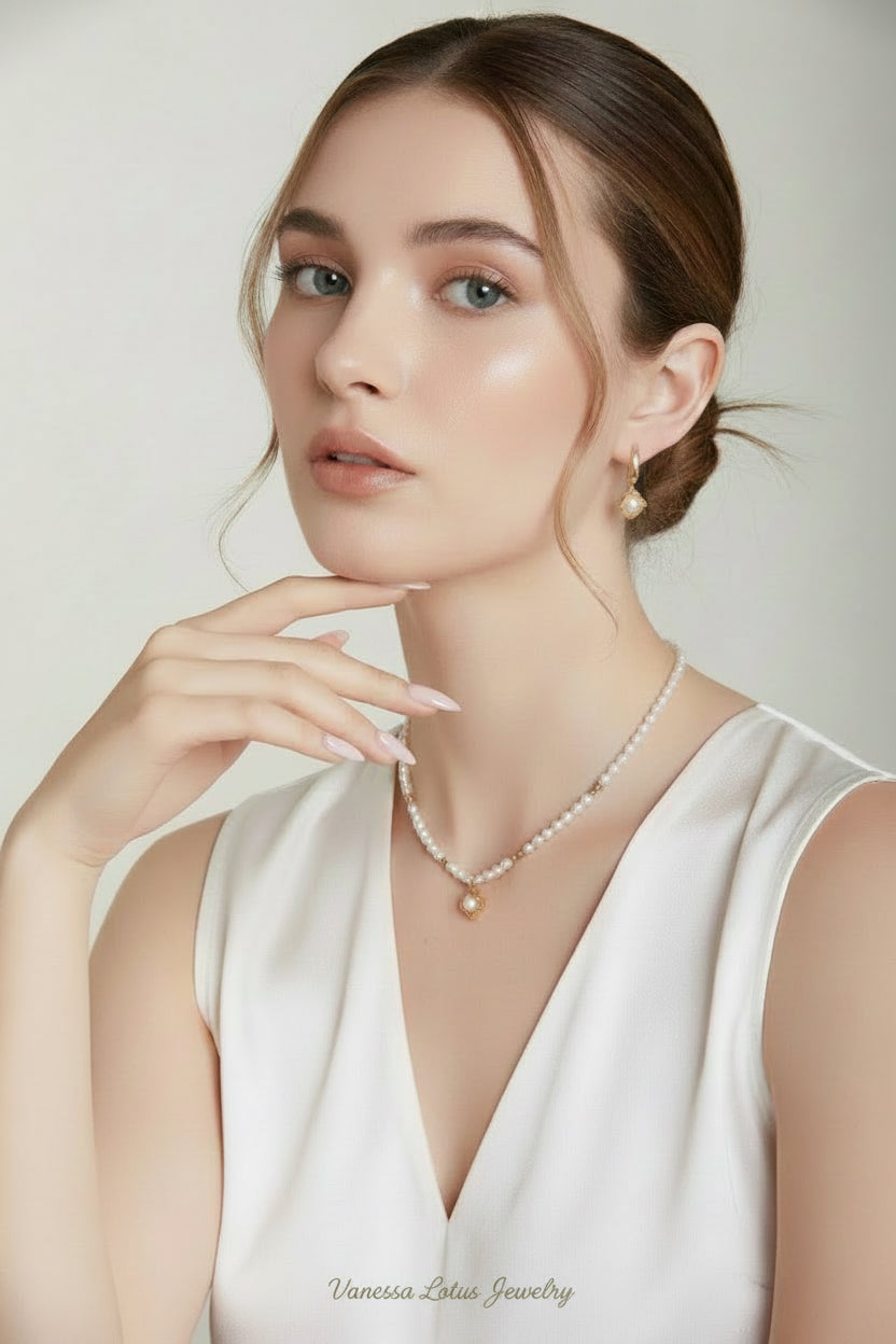 Vintage Gold S925 Sterling Silver Pearl Pendant Necklace & Earrings Set
