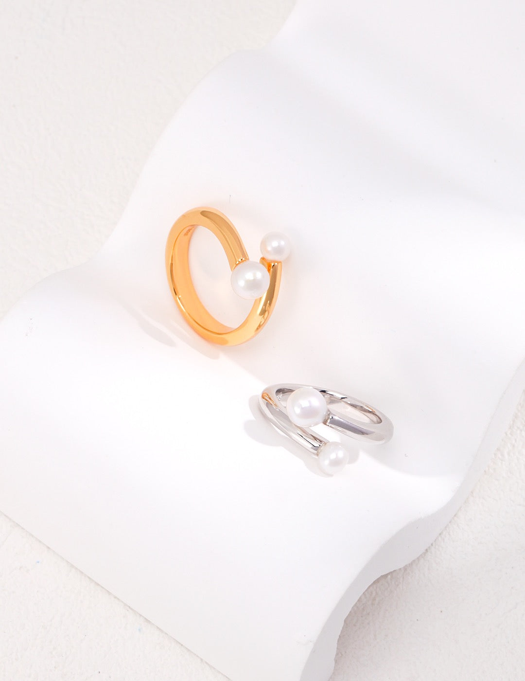 Luna Pearl Duo Ring