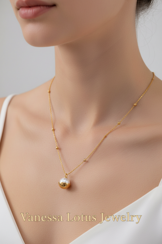 Natural Pearl Pendant Necklace in Sterling Silver – 18K Gold Plated