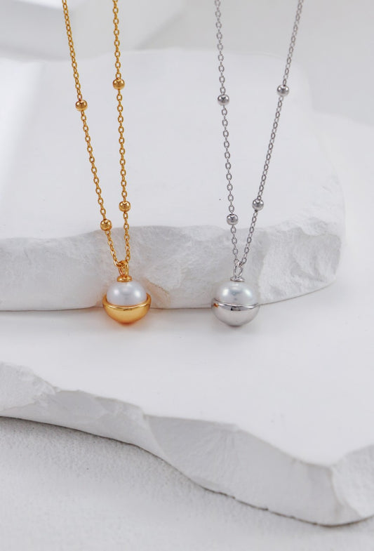 UFO Pearl Necklace