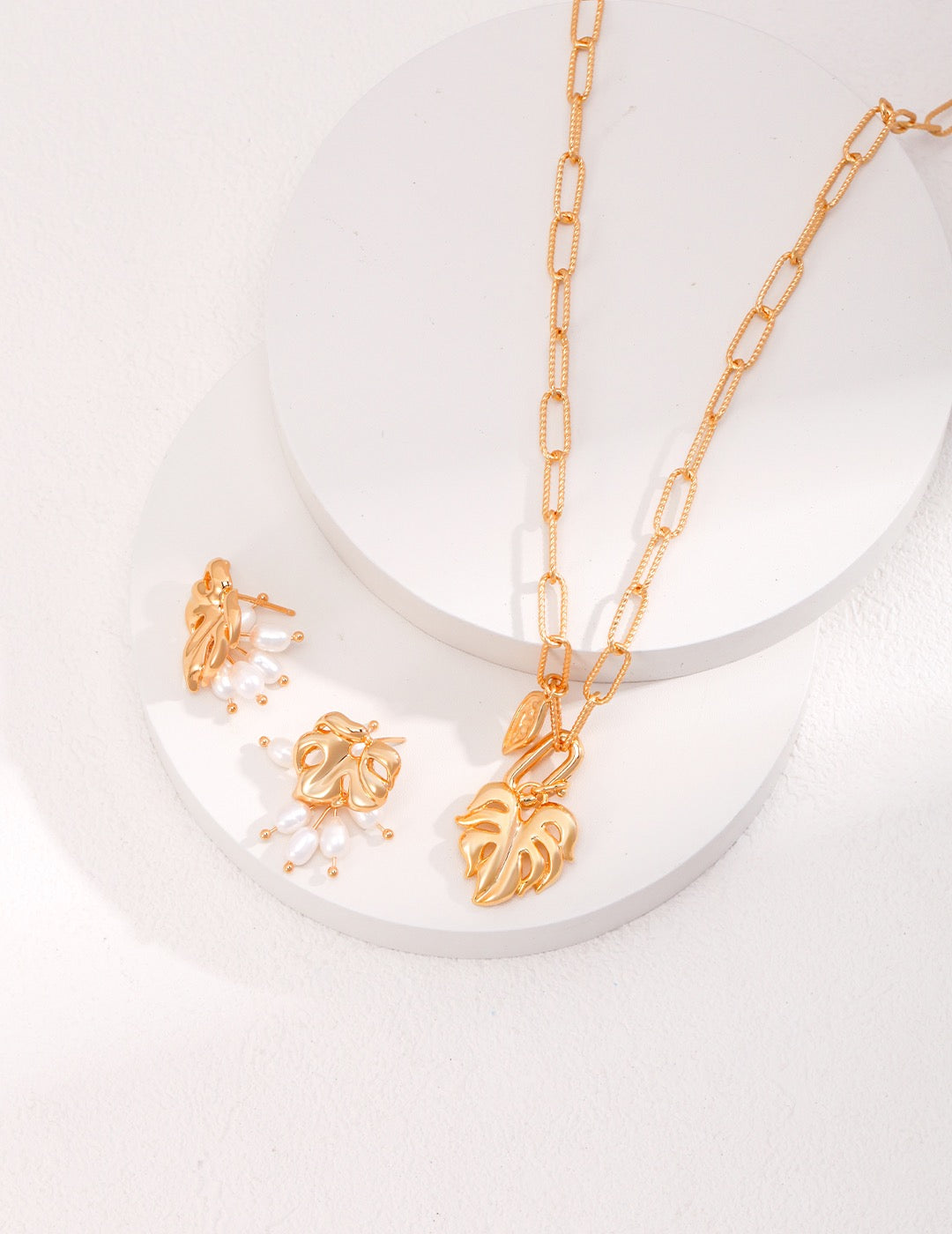 Jewelry Set - leaf necklace and earrings