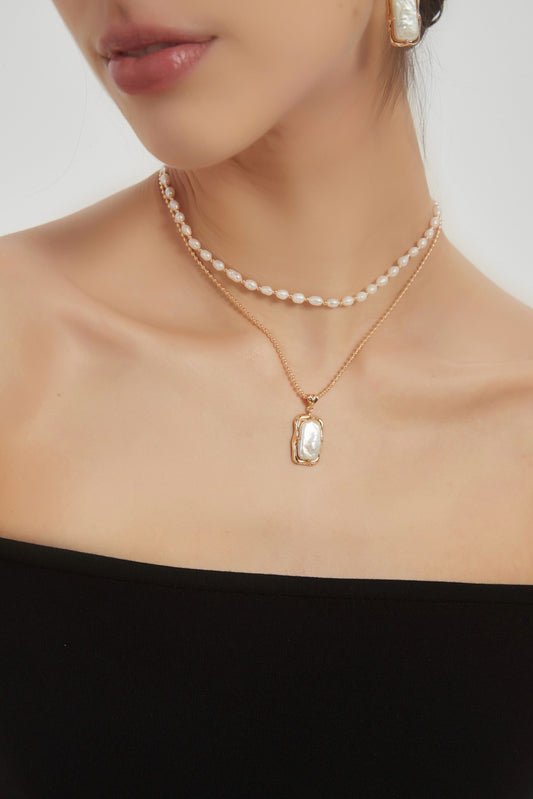 Regal Frame Baroque Pearl Set