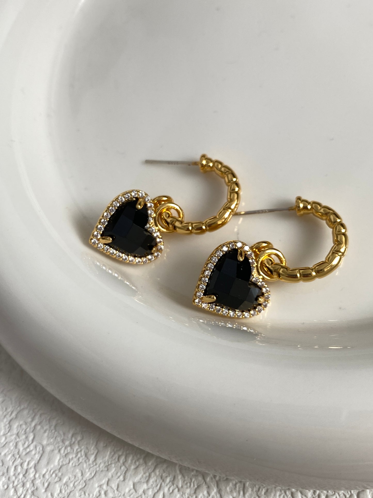 Black Heart Pendant Earrings