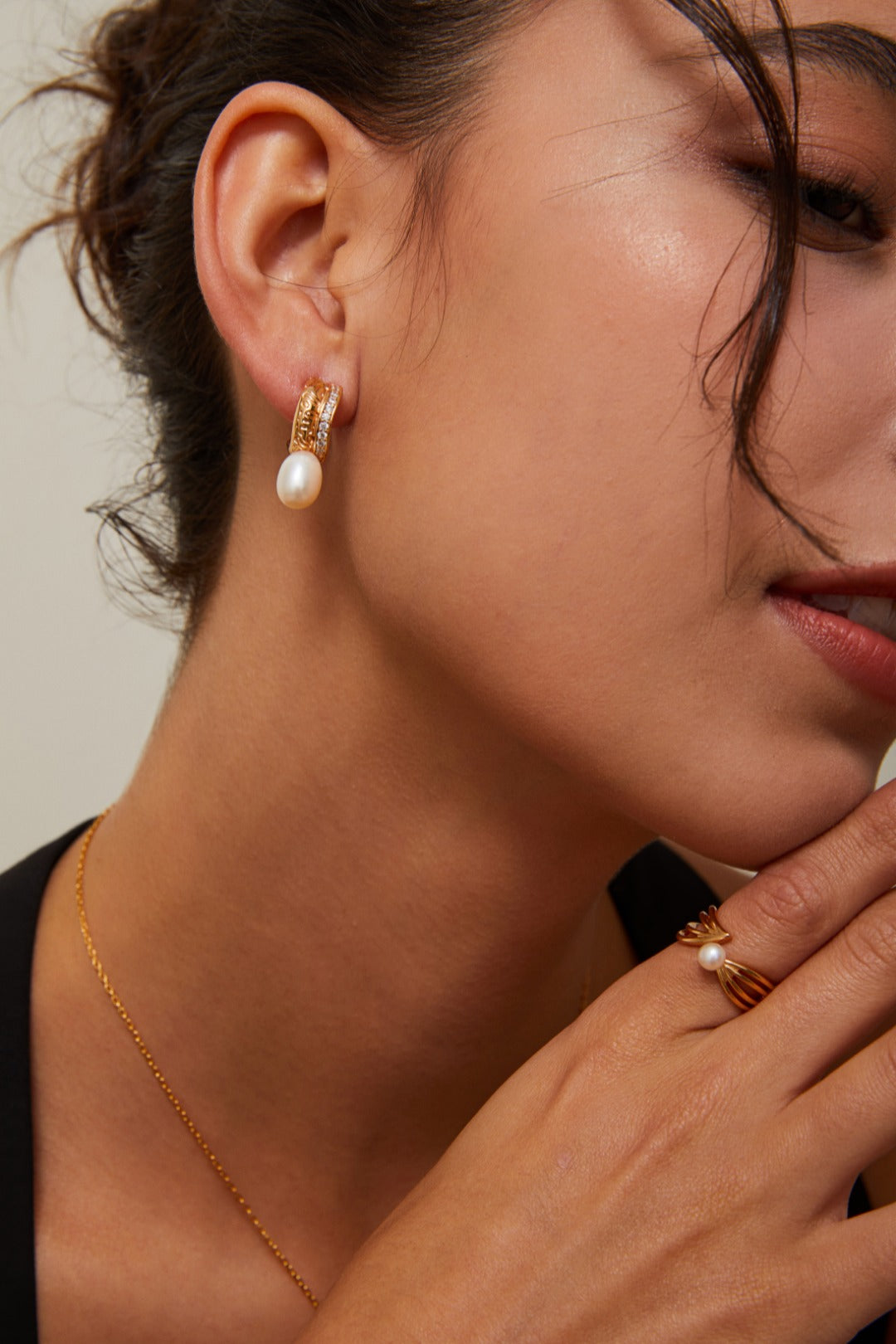 One Leave Pearl Ring