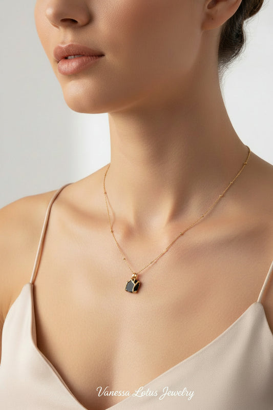 Vintage Black Onyx Pendant Necklace in S925 Sterling Silver – Minimalist Gold or Platinum Choker Jewelry