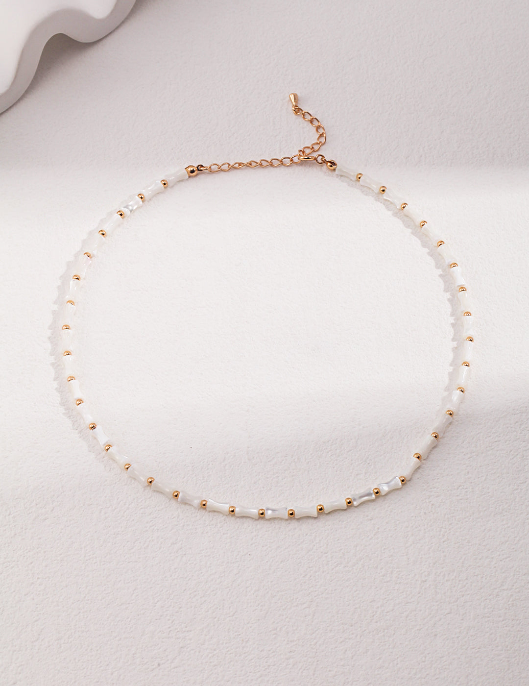 RISE Shell Necklace